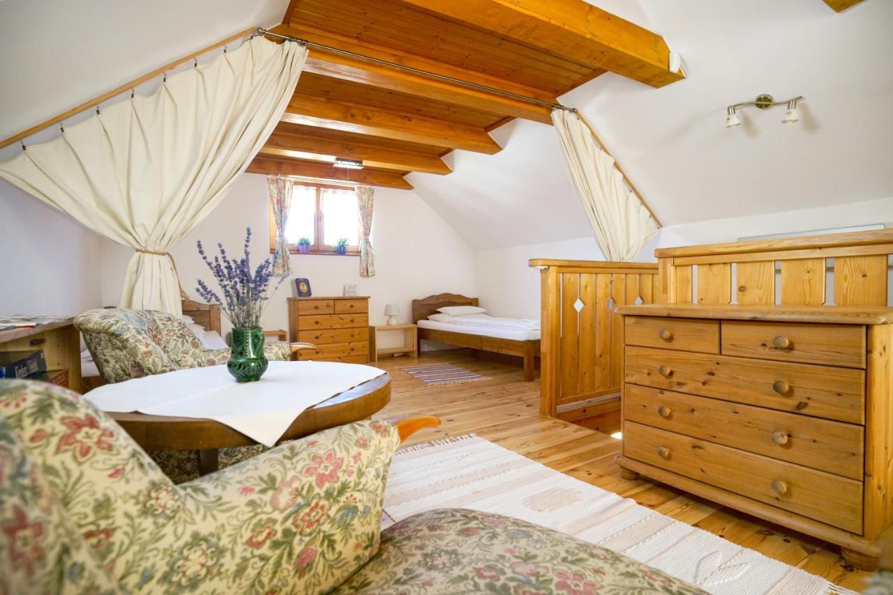 Borház Apartman Eger Esterno foto