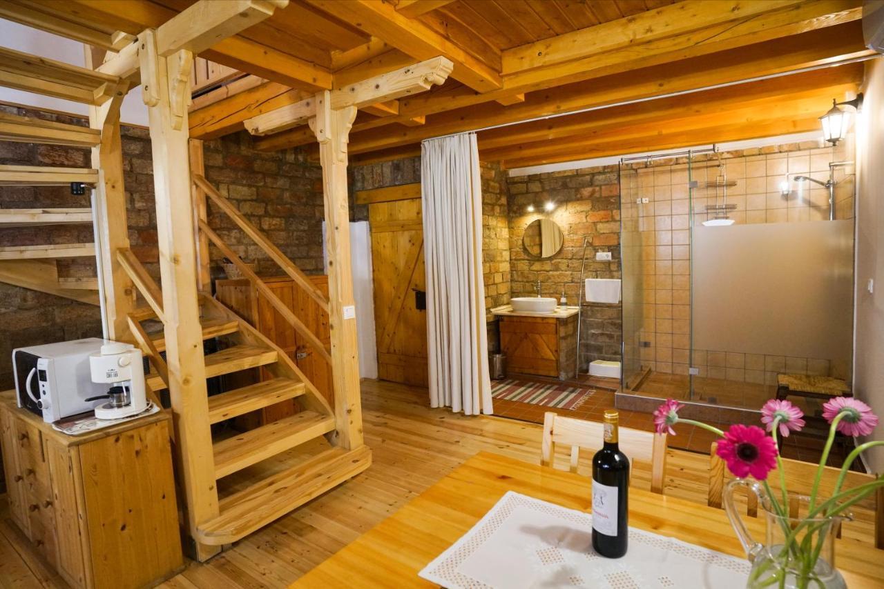 Borház Apartman Eger Esterno foto